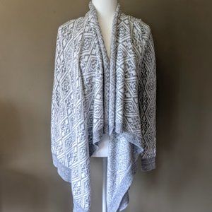 Abercrombie & Fitch Grey and white Knit Ca…